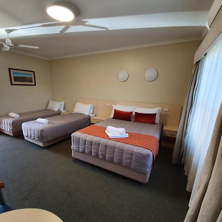 Club Motor Inn Narrabri Eksteriør billede