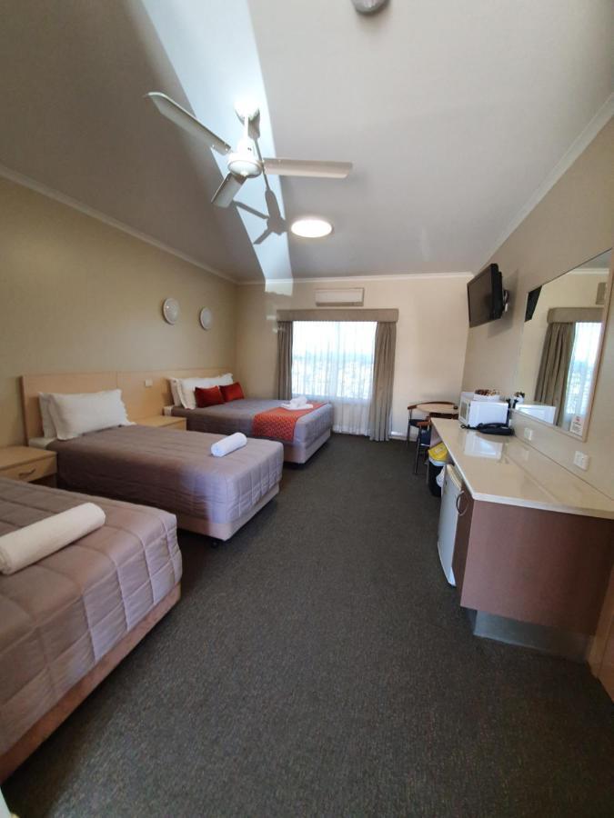 Club Motor Inn Narrabri Eksteriør billede